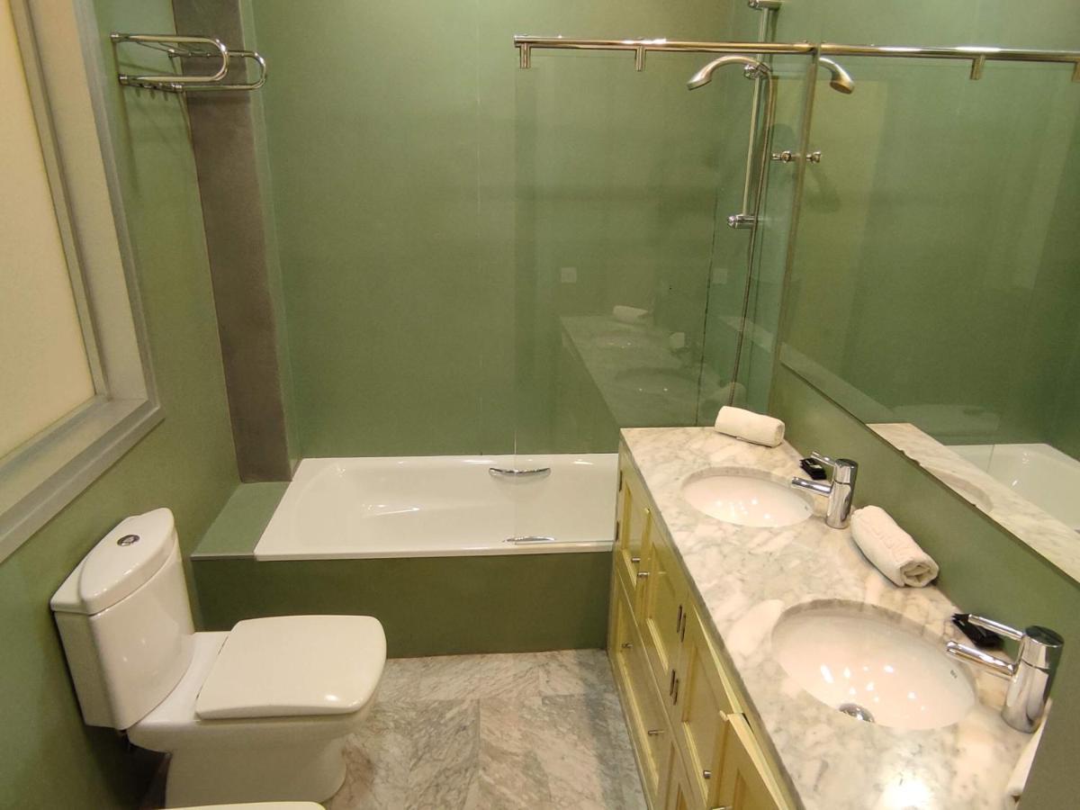 Apartamento Un Jardin En La Alfalfa - Kainga Homes セビリア エクステリア 写真
